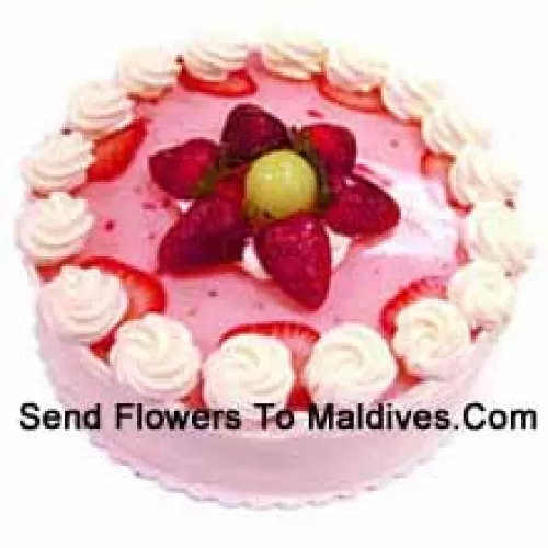 1/2 Kg (1.1 Lbs) Strawberry Cake